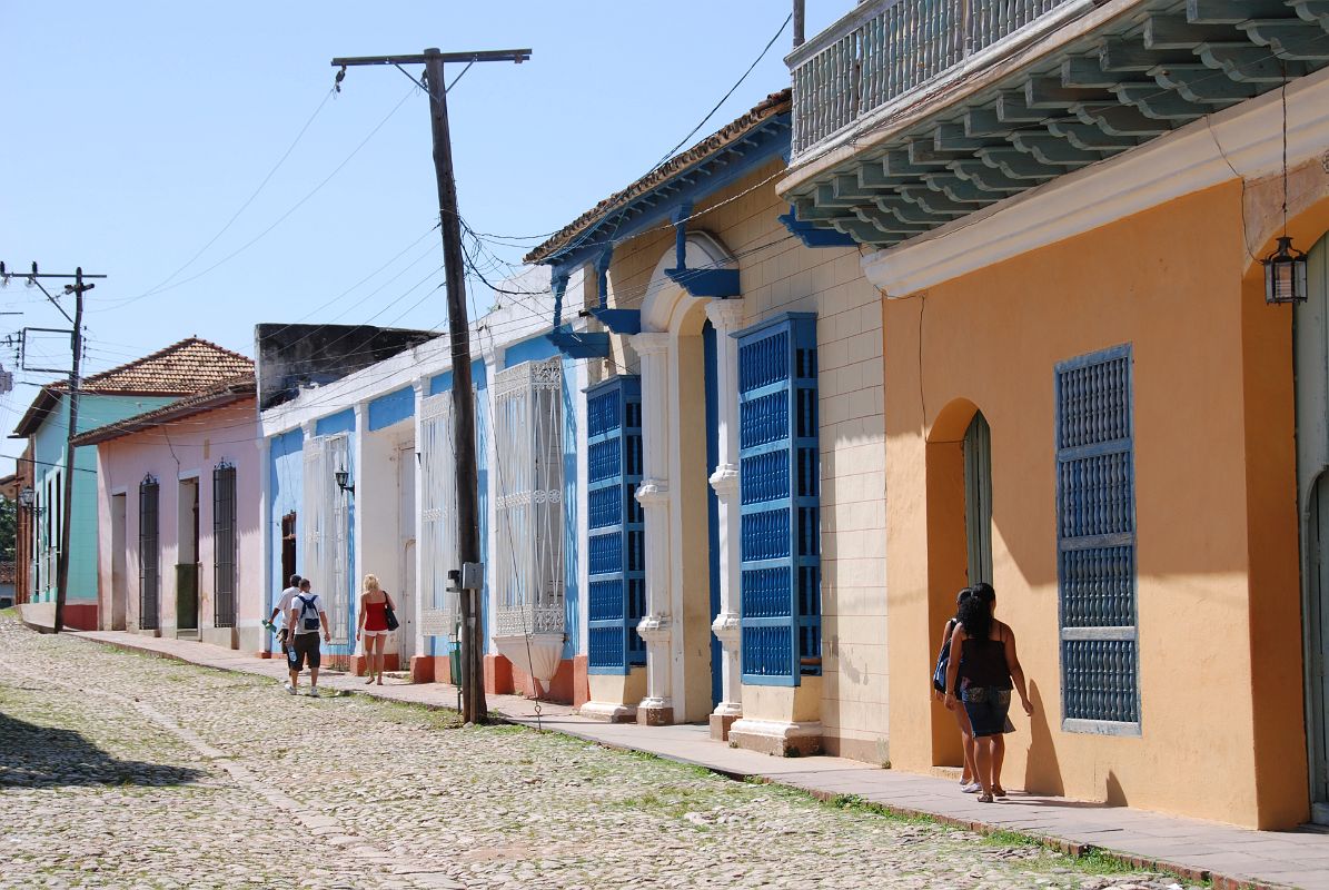 43 Cuba - Trinidad - Colourful Houses